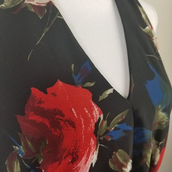 Foreign Exchange / S / Black Floral Halter Romper - Picture 4 of 4